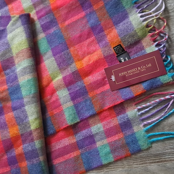 JOHN HANLY NEW SCARF - Picture 2 of 3